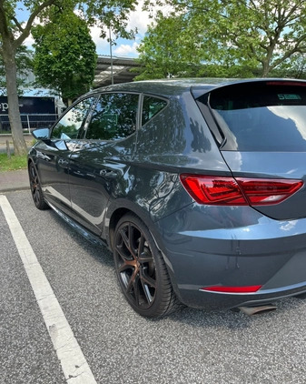 Seat Leon cena 144000 przebieg: 68000, rok produkcji 2020 z Kraków małe 67